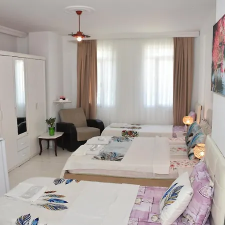 Beyaz Alacati Bed & Breakfast Cesme